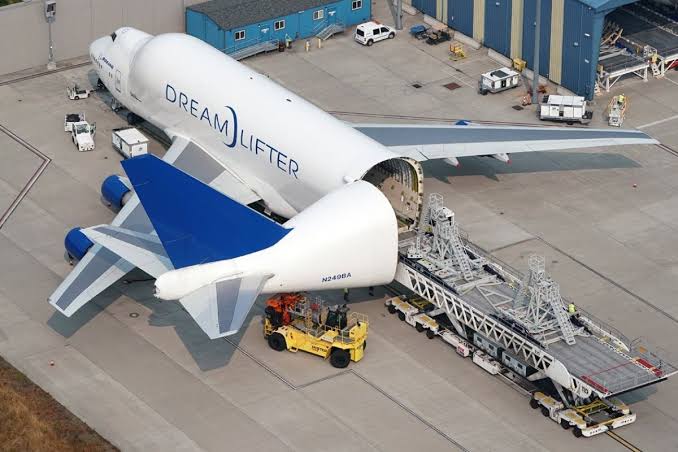 هواپیمای Boeing Dreamlifter